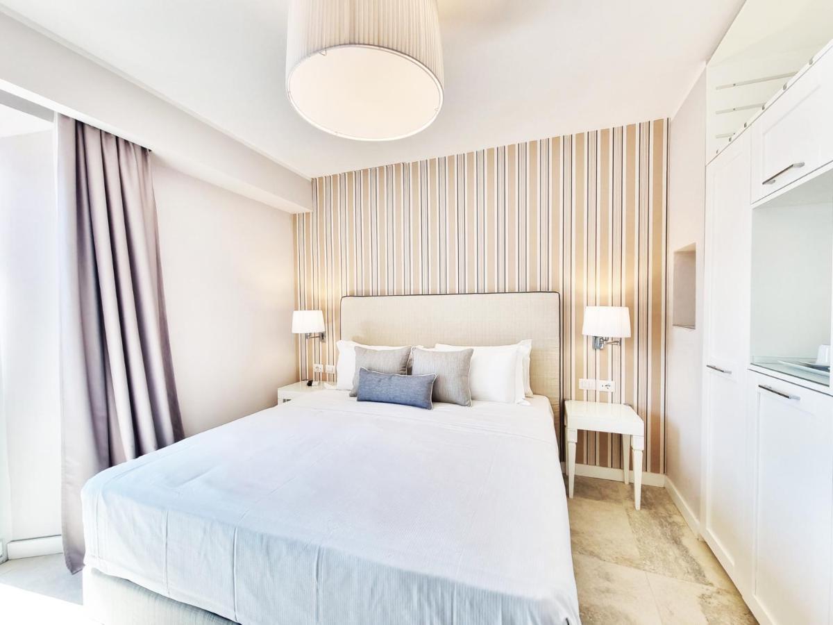 Hotel Plaza Porto Azzurro Eksteriør billede