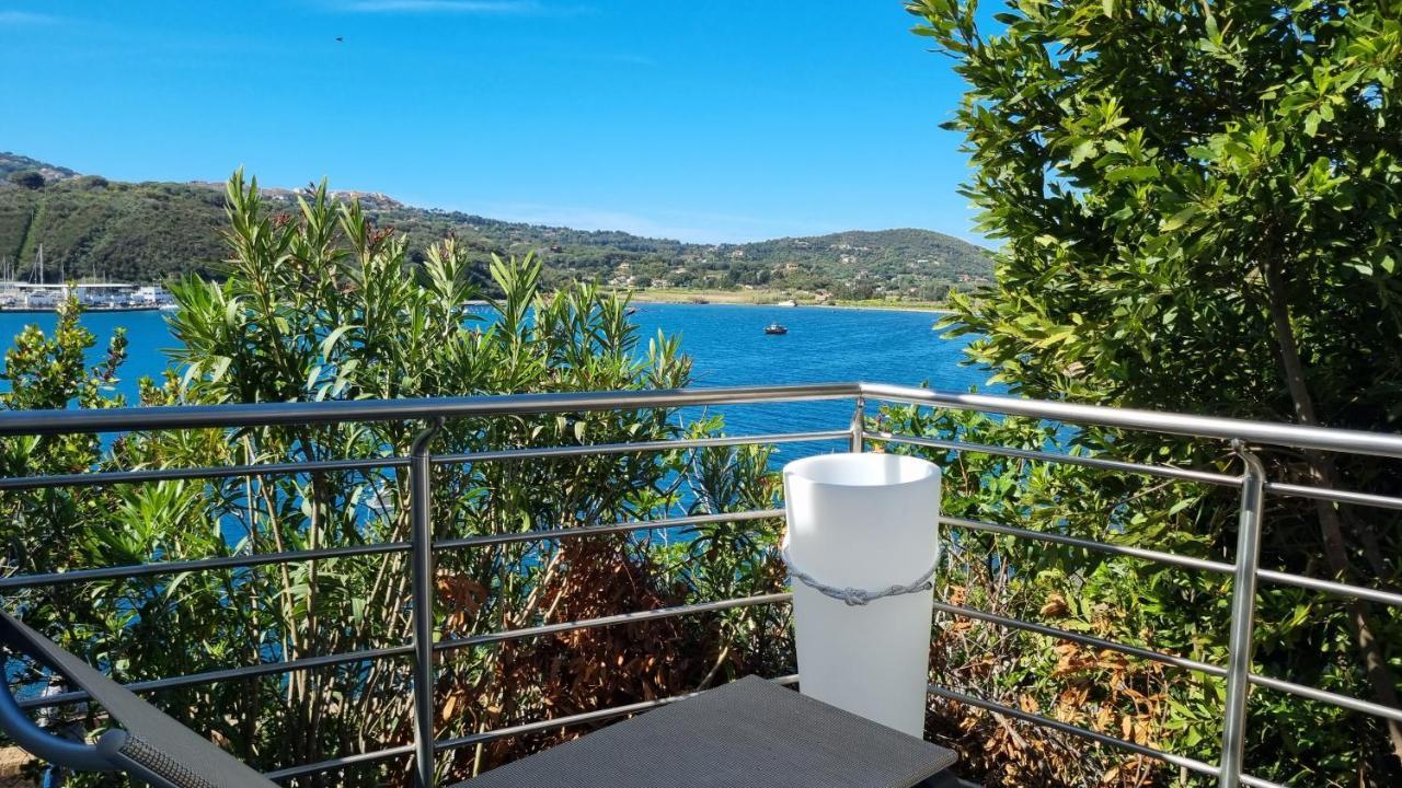 Hotel Plaza Porto Azzurro Eksteriør billede