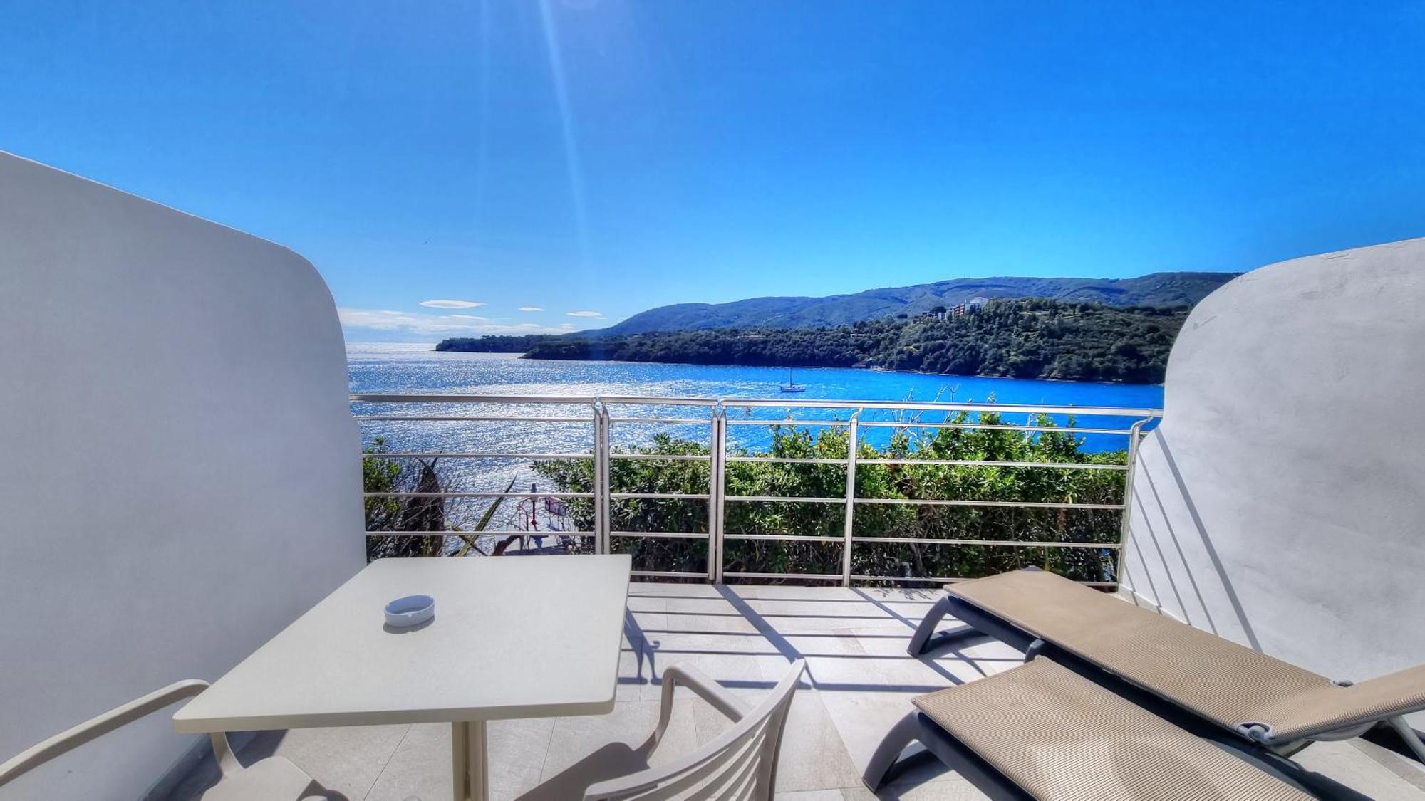 Hotel Plaza Porto Azzurro Værelse billede