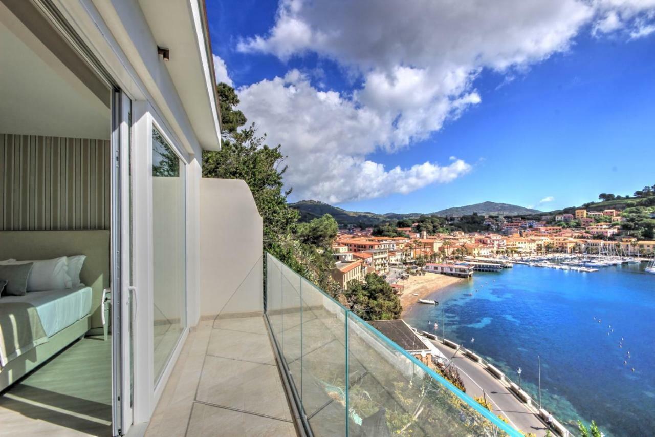 Hotel Plaza Porto Azzurro Eksteriør billede