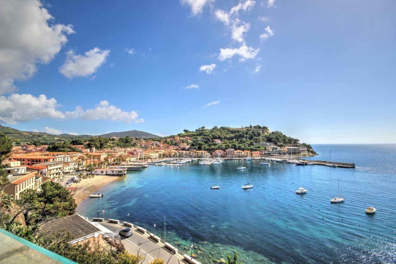 Hotel Plaza Porto Azzurro Eksteriør billede